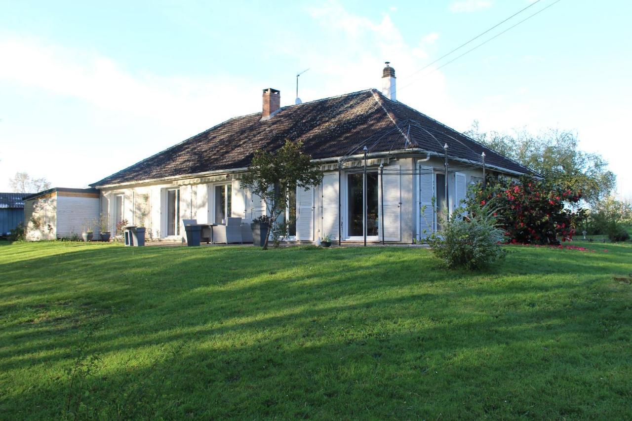 Le Pre Du Buis Bed and Breakfast Yvré-lʼÉvêque Eksteriør billede