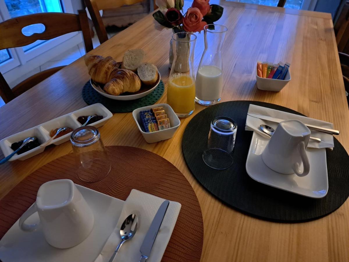 Le Pre Du Buis Bed and Breakfast Yvré-lʼÉvêque Eksteriør billede